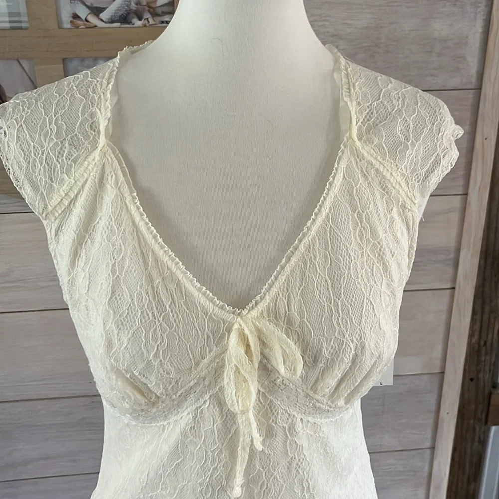 NEW NOBO Off White Lace Top L Junior - Picture 2 of 4
